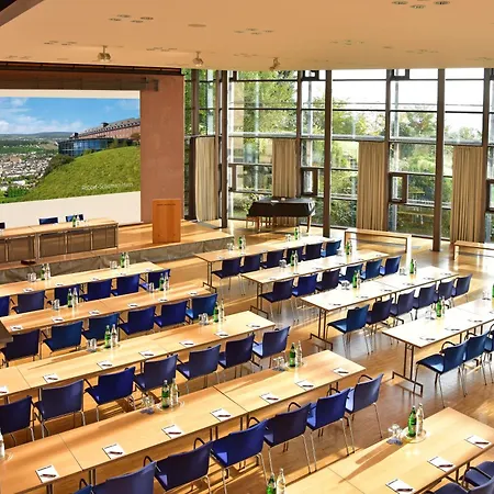 Robert-schuman-haus מלון